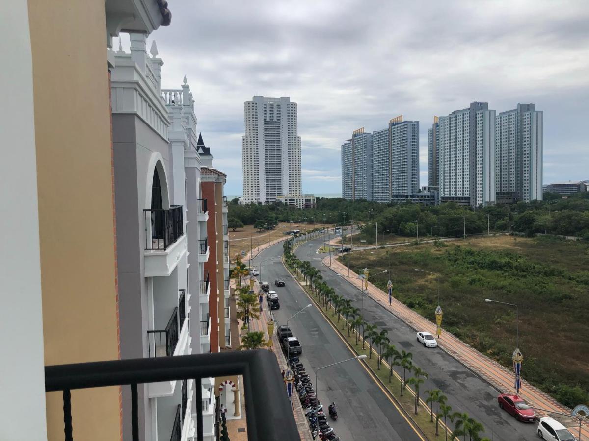 Espana Condo Resort Pattaya Evt Praia de Jomtien Exterior foto